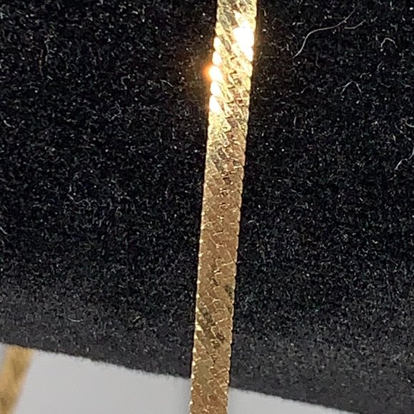 7" long 14 Kt Gold V Design Herringbone Bracelet - Picture 3 of 13